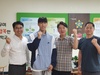 아시아청소년태권도 금메달 나정후 일동초 방문 후배 격려