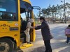 해남교육지원청 마산초 통학차에 동승...새학기 첫날 등교맞이 실시